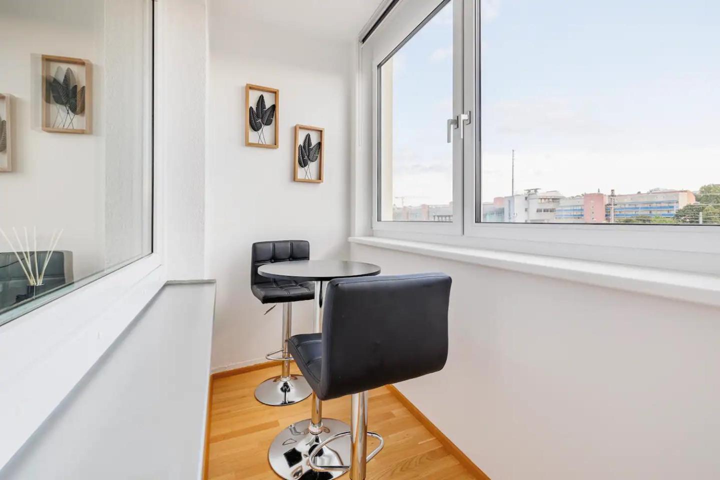 Eddie's Premium & Sweet - Contactless Self-check-in Viena